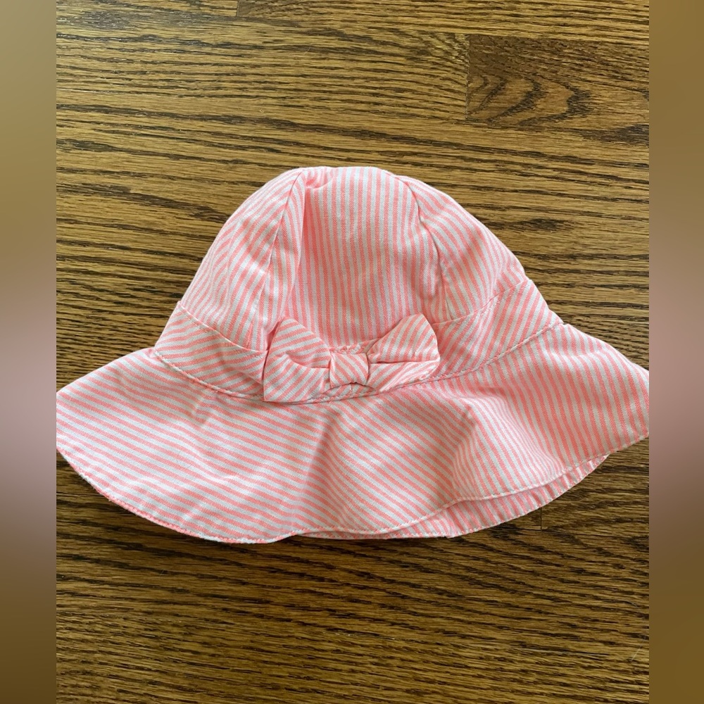 👒 Gymboree Sun hat for babies age 12-24 months👒